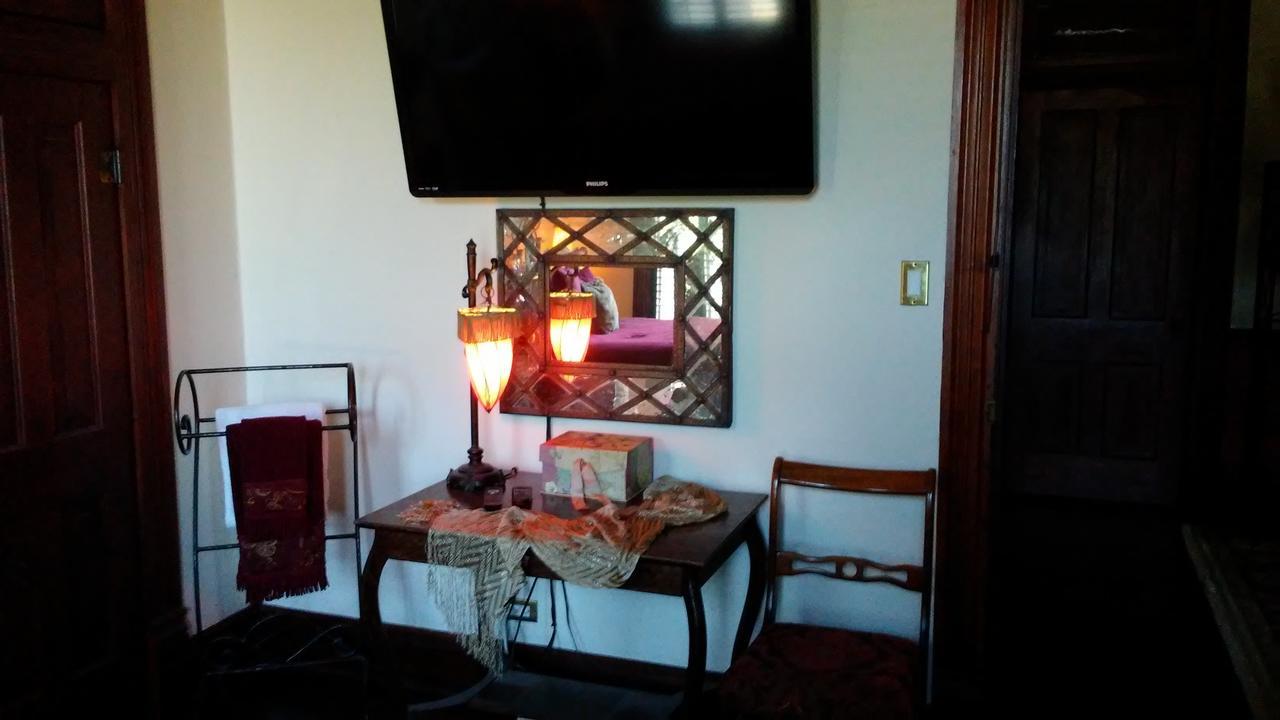 Fig Tree Manor Bed & Breakfast Palestine Luaran gambar